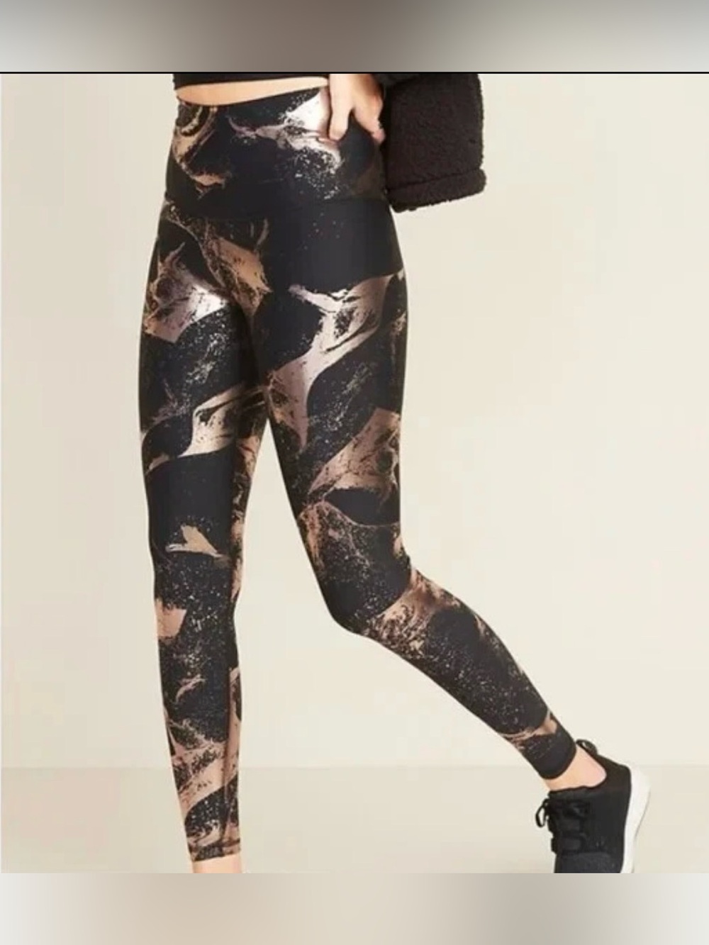 Old Navy Black & Rose Gold Active Yoga Bottoms Size L 
These Old Navy Active Yog